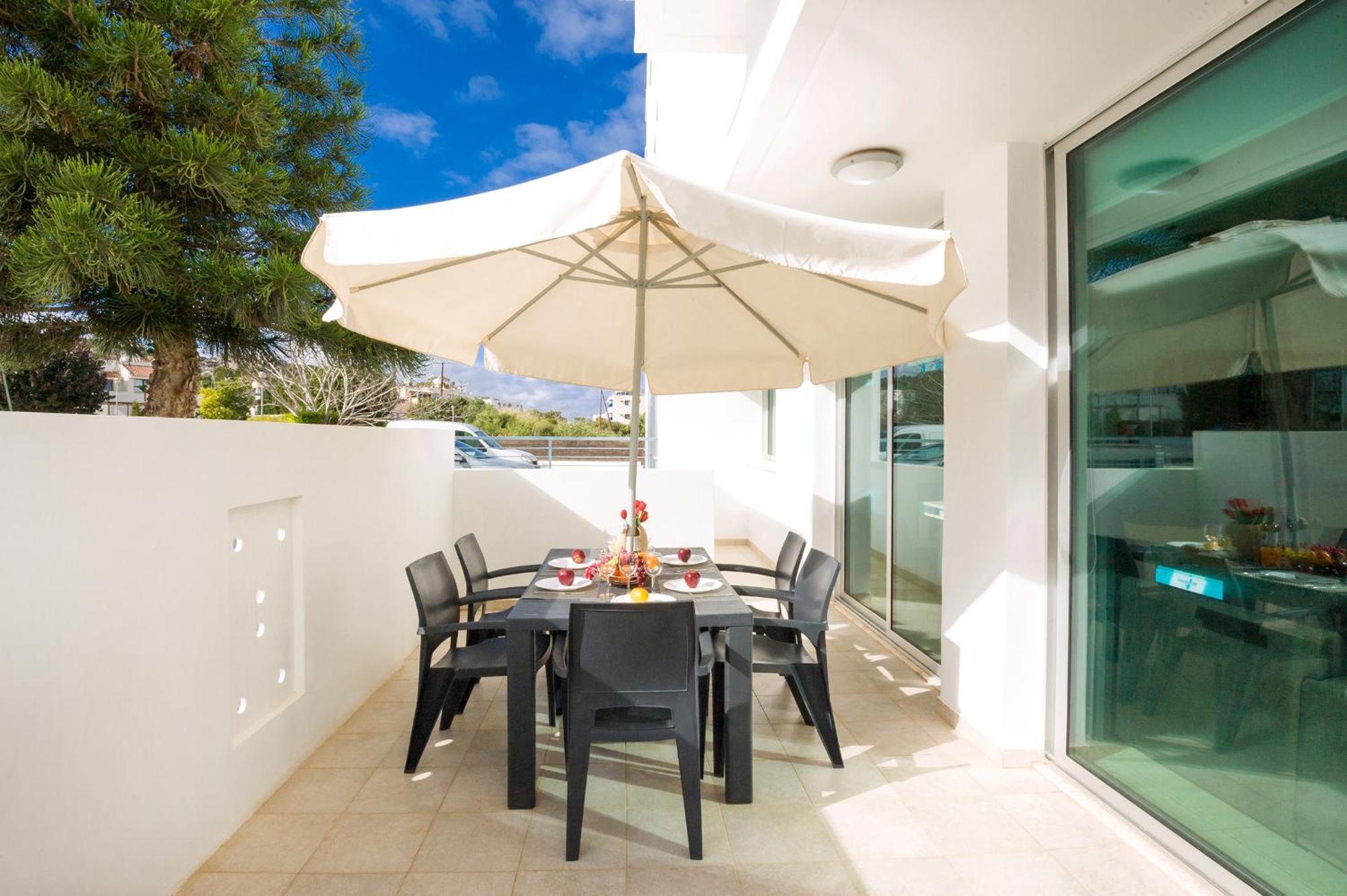 Calypso - Coralli Beachfront Apartment Protaras Exterior photo